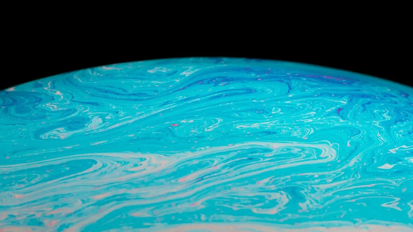 Abstrakter Hintergrund mit einer blauen Kugel